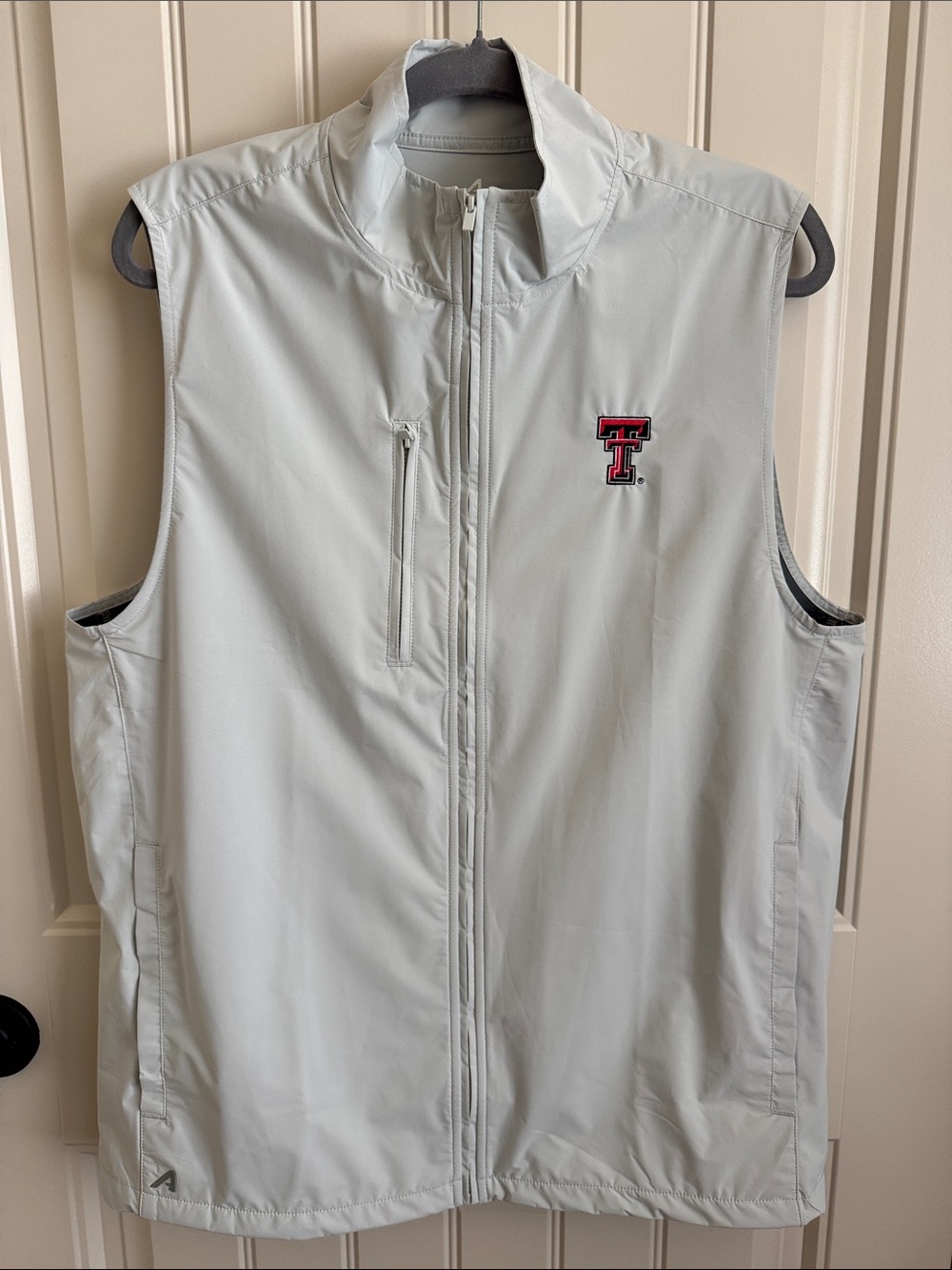 NWT! Antigua Light Gray Texas Tech Sleeveless Vest